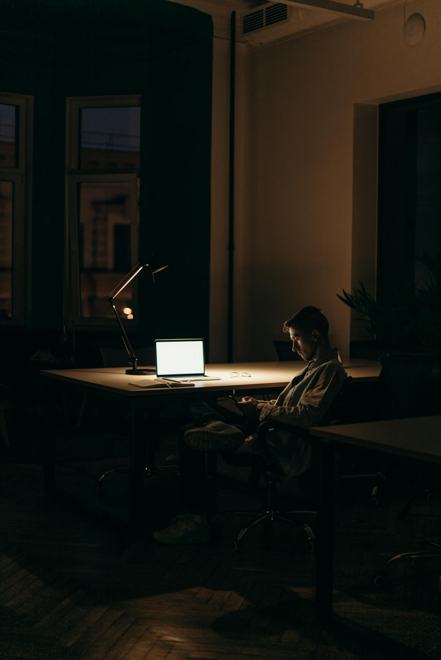 Freelance Worker Rights Under SB 988: A Los Angeles Employee's Guide